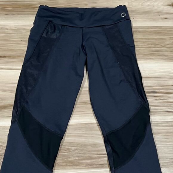 Bluefish Sport Winner Leggings Women’s Small/Medium - Picture 5 of 7